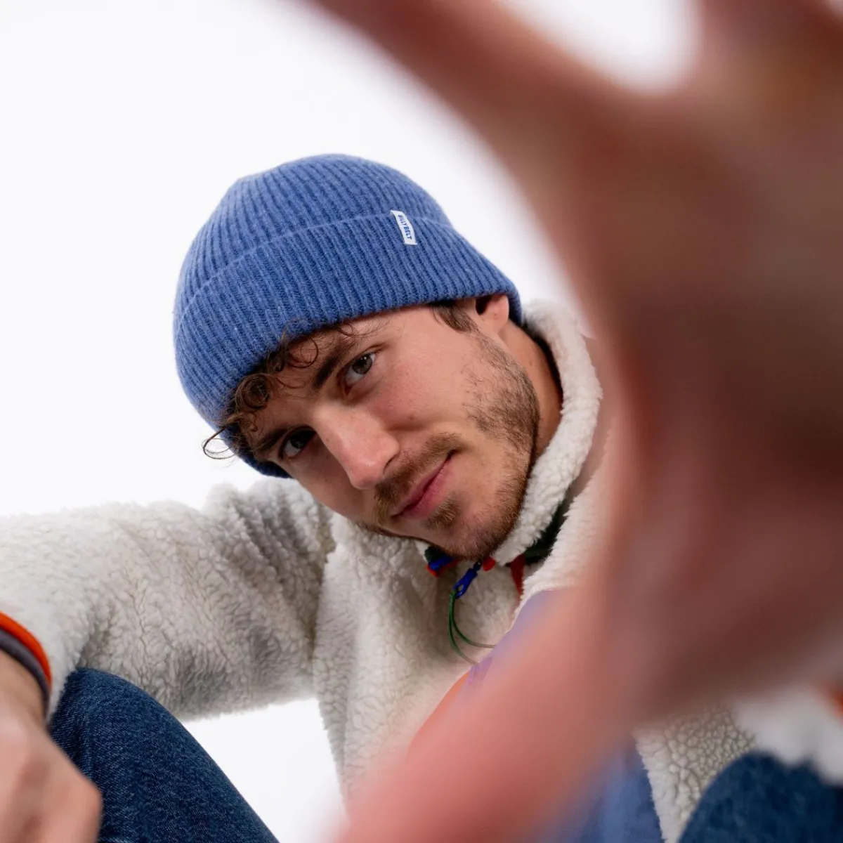 bonnet_en_laine_dagneau_bleu_jeans_3.webp BILLYBELT Bonnet en laine d'agneau Bleu jeans> Bonnets