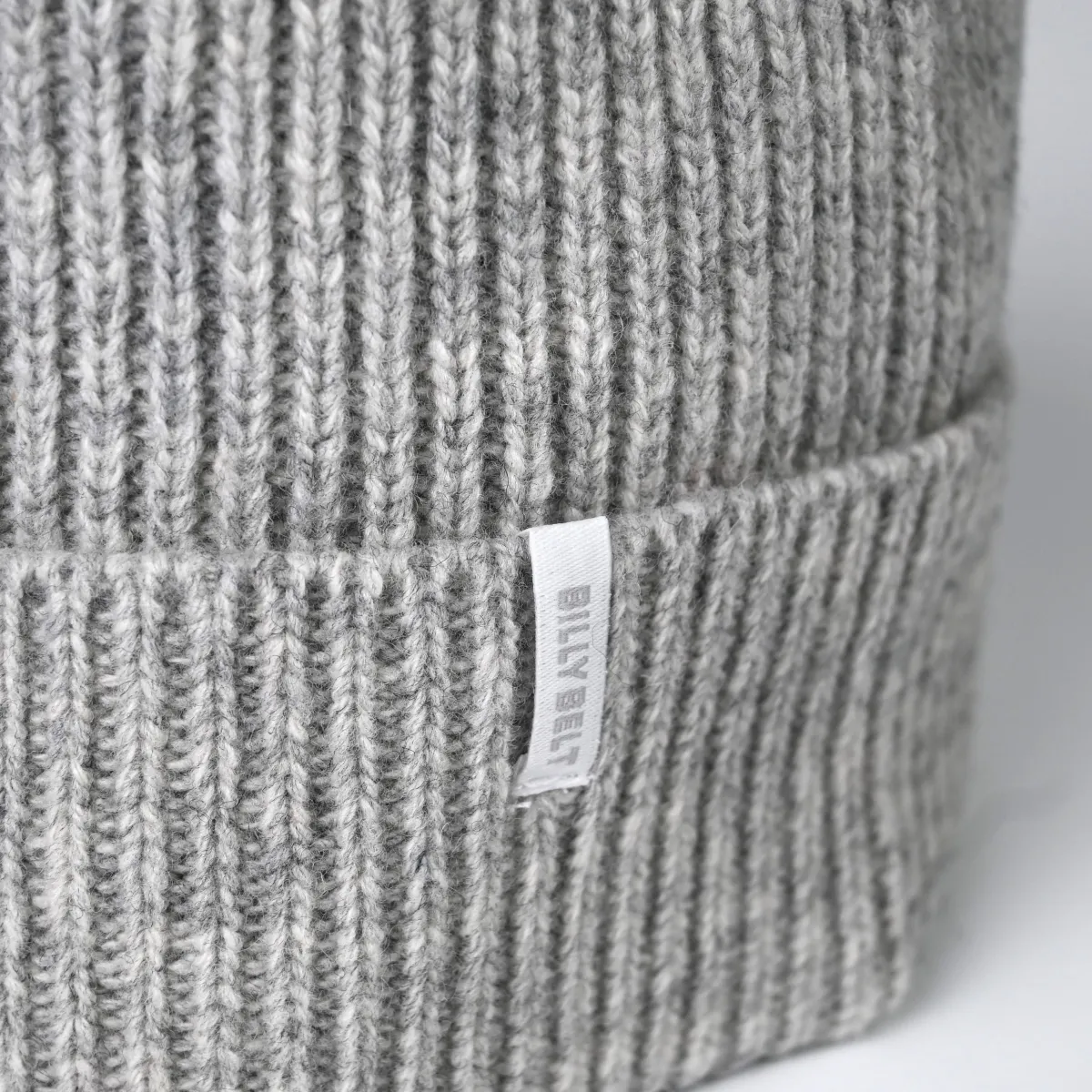 bonnet_en_laine_dagneau_gris_2.webp BILLYBELT Bonnet en laine d'agneau Gris> Bonnets