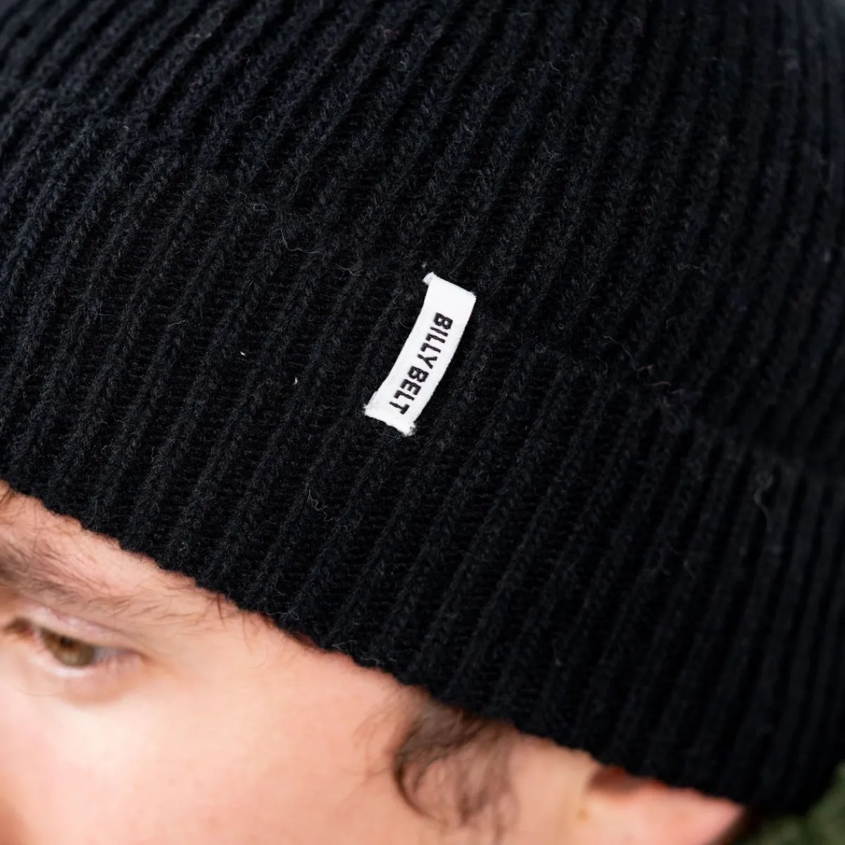bonnet_en_laine_dagneau_noir_3.webp BILLYBELT Bonnet en laine d'agneau Noir> Bonnets