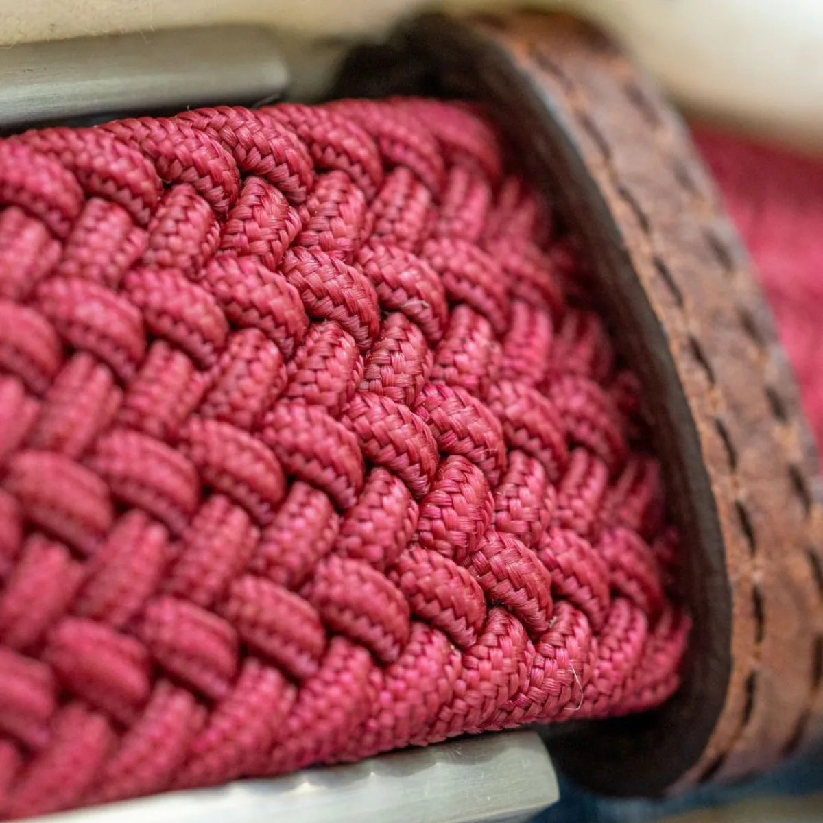 ceinture_tresse_lastique_grenat_3.webp BILLYBELT Ceinture tressée élastique Grenat>Homme Ceintures Tressées Unies