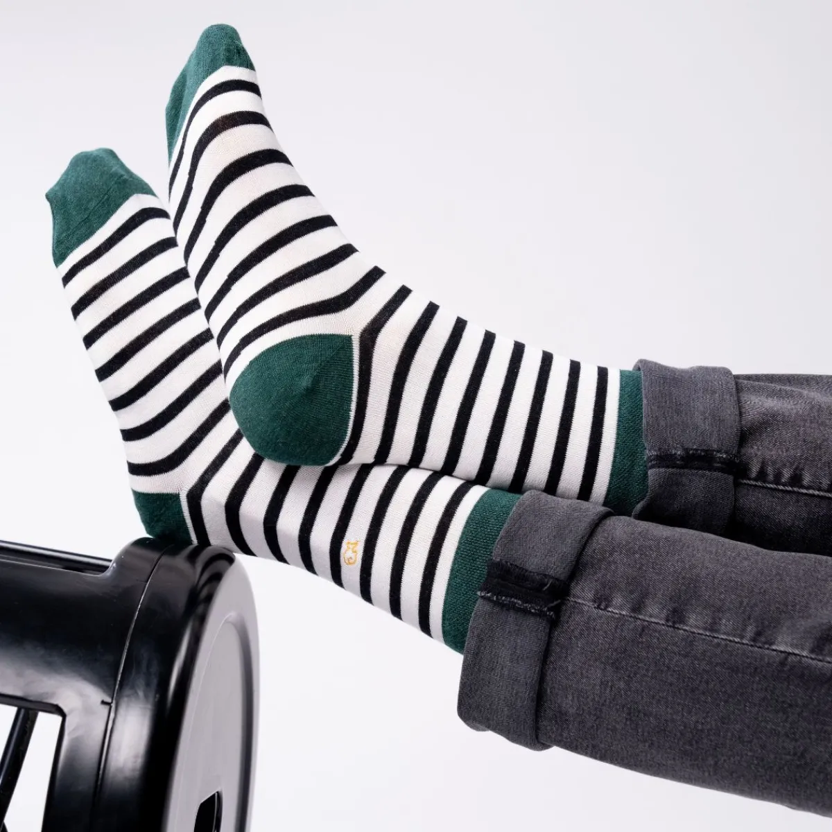 chaussettes_en_coton_peign_a_rayures_larges__blanc_ray_noir_0.webp BILLYBELT Chaussettes en coton peigné A rayures larges - Blanc, rayé noir>Homme Chaussettes Fantaisie