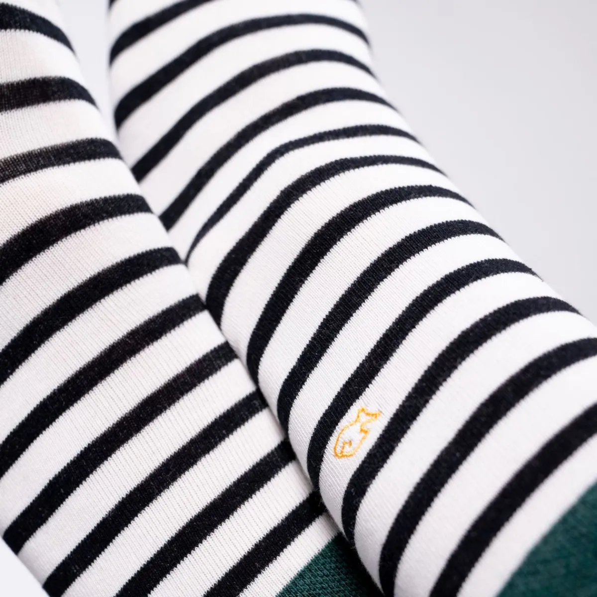 chaussettes_en_coton_peign_a_rayures_larges__blanc_ray_noir_4.webp BILLYBELT Chaussettes en coton peigné A rayures larges - Blanc, rayé noir>Homme Chaussettes Fantaisie