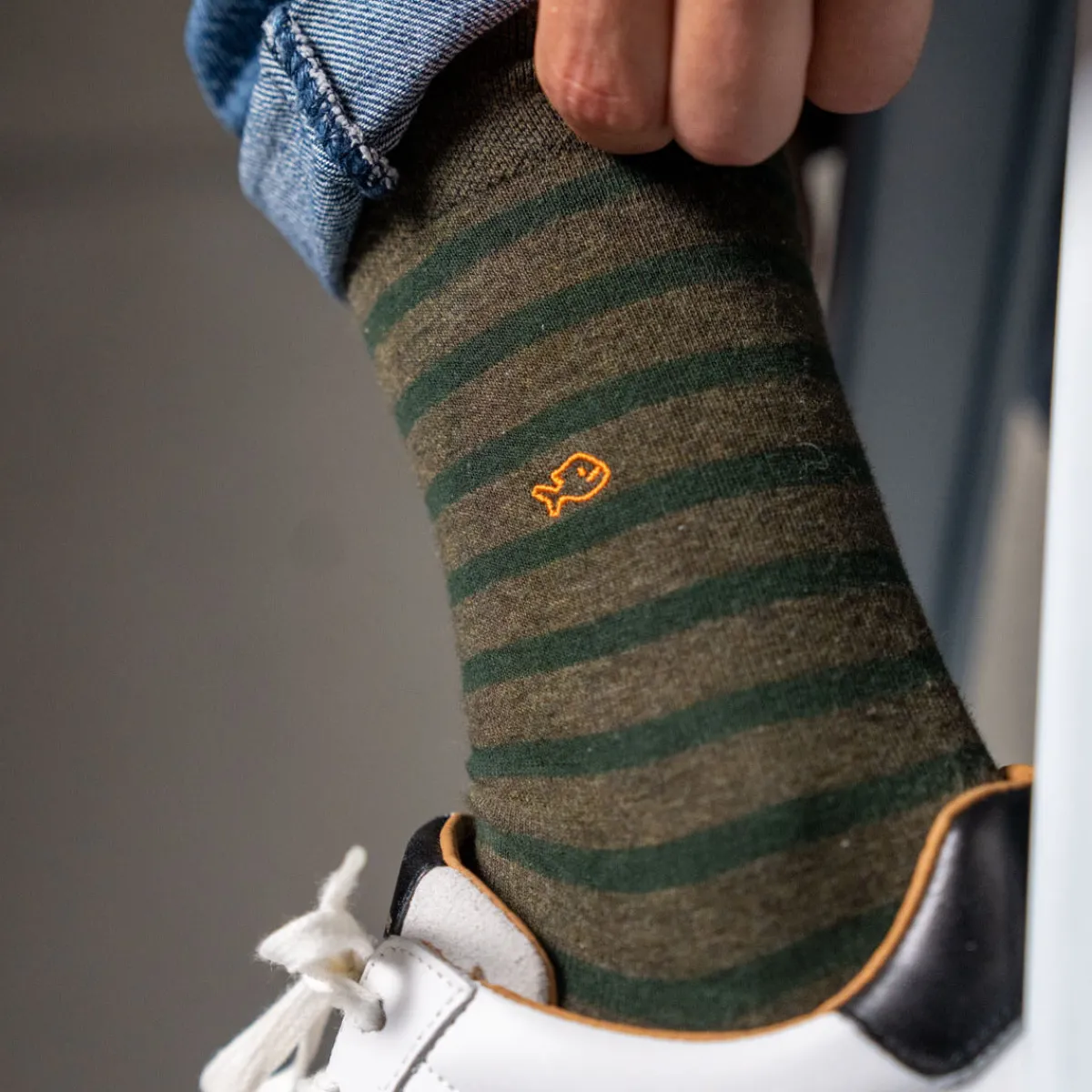 chaussettes_en_coton_peign_a_rayures_larges__kaki_ray_vert_0.webp BILLYBELT Chaussettes en coton peigné A rayures larges - Kaki, rayé vert>Homme Chaussettes Fantaisie
