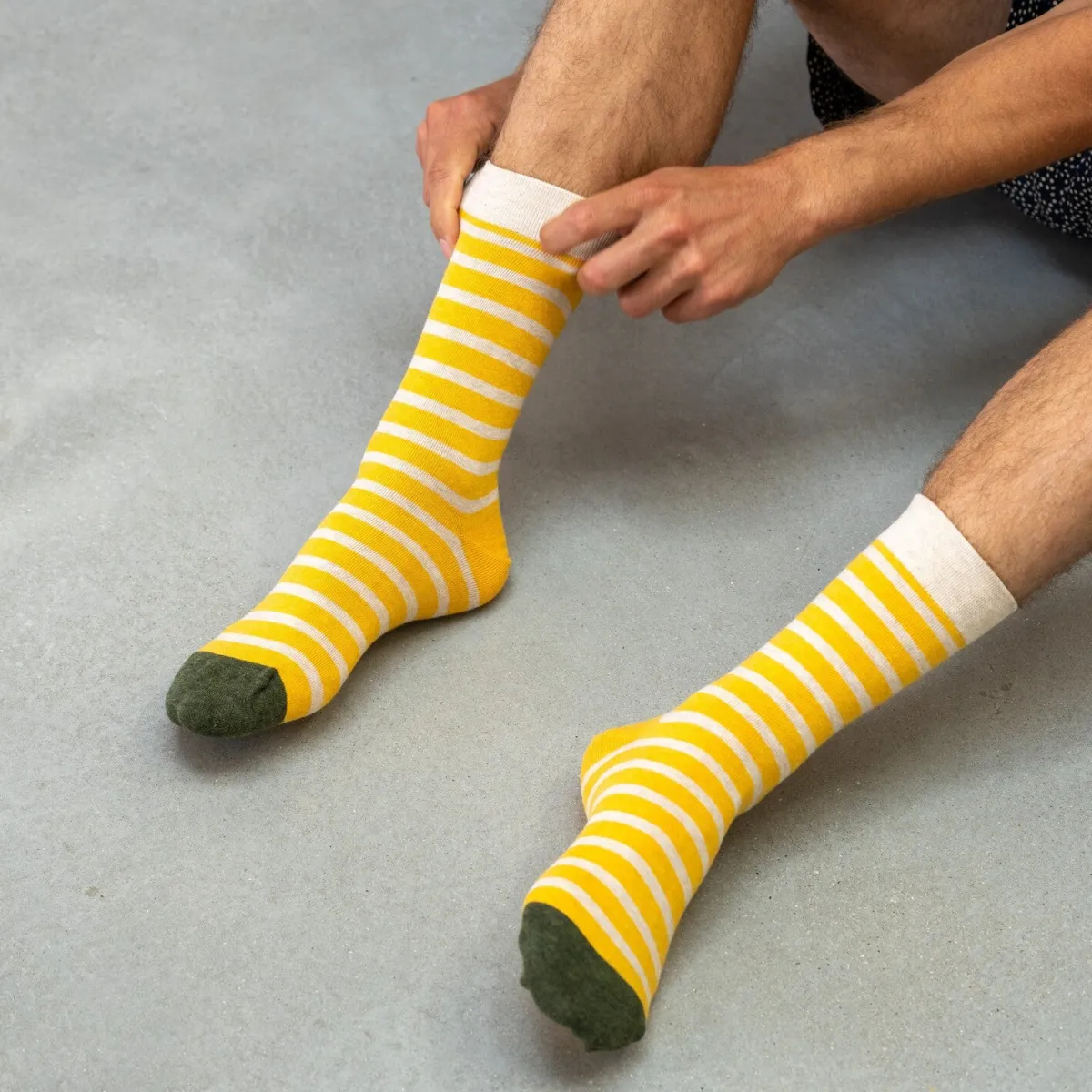 chaussettes_en_coton_peign_a_rayures_larges__safran_ray_beige_0.webp BILLYBELT Chaussettes en coton peigné A rayures larges - Safran, rayé beige>Homme Chaussettes Fantaisie