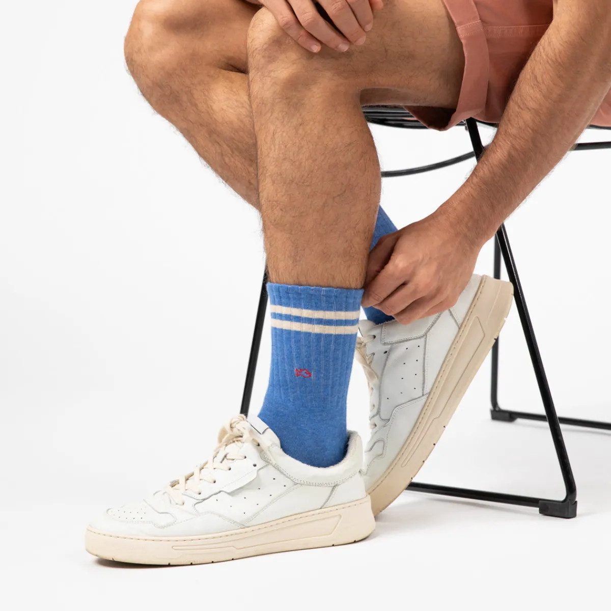 chaussettes_en_coton_peign_retro__bleu_clair_ray_beige_4.webp BILLYBELT Chaussettes en coton peigné Retro - Bleu clair, rayé beige>Homme Chaussettes Fantaisie