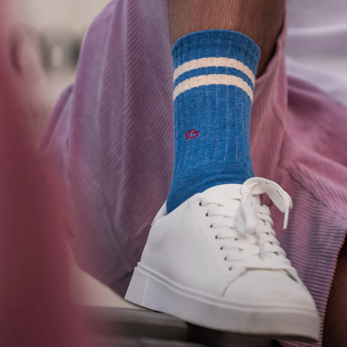 chaussettes_en_coton_peign_retro__bleu_clair_ray_beige_5.webp BILLYBELT Chaussettes en coton peigné Retro - Bleu clair, rayé beige>Homme Chaussettes Fantaisie