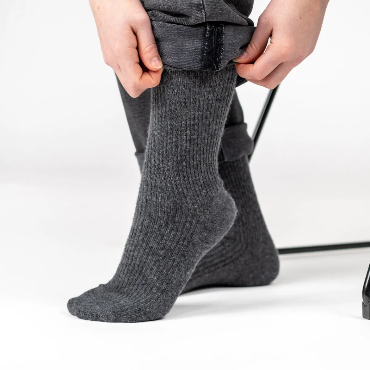 chaussettes_en_laine_avec_angora_gris_fonc_0.webp BILLYBELT Chaussettes en laine avec angora>Femme Chaussettes Chaudes | Chaussettes Unies