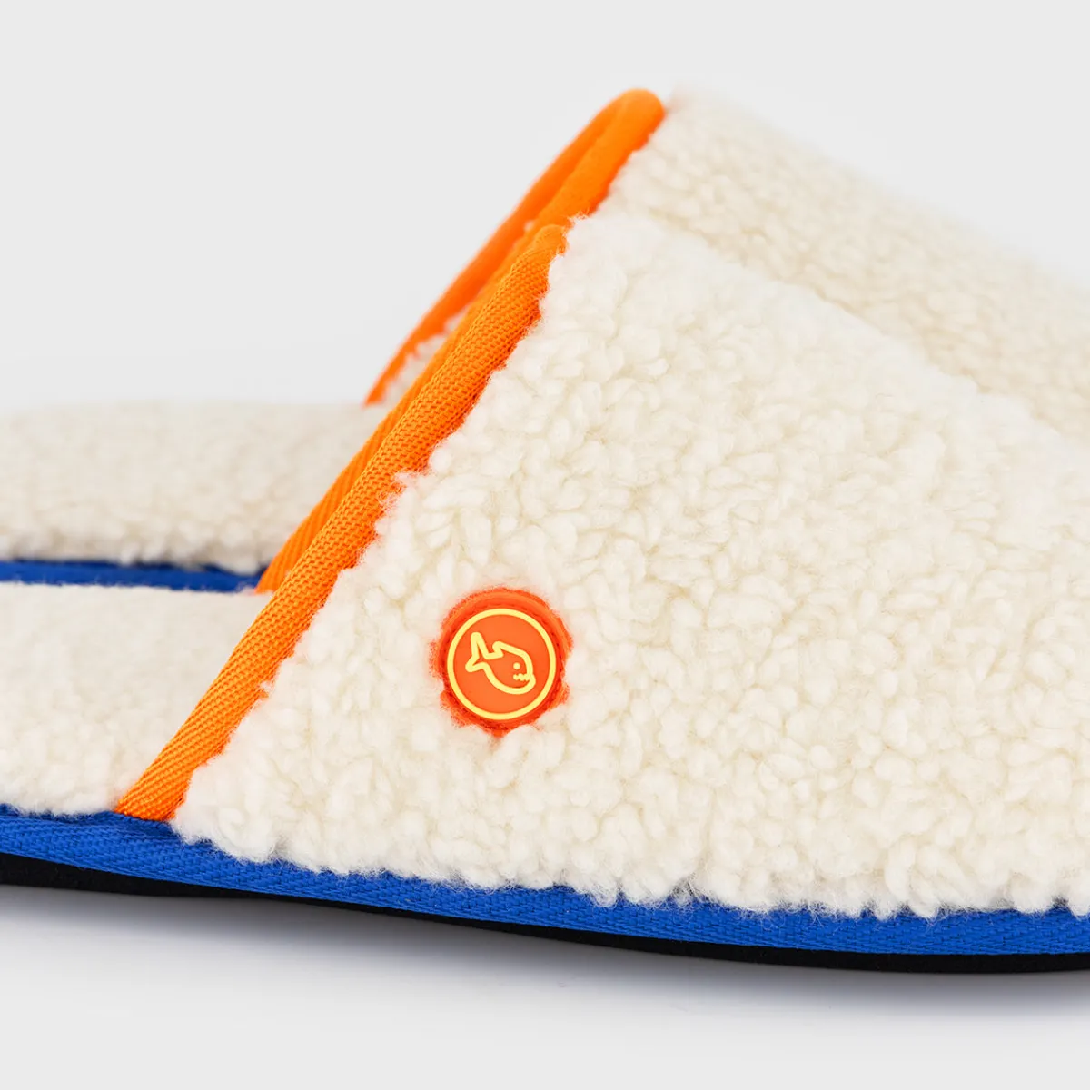 chaussons_en_sherpa_orange_4.webp BILLYBELT Chaussons en> Chaussons