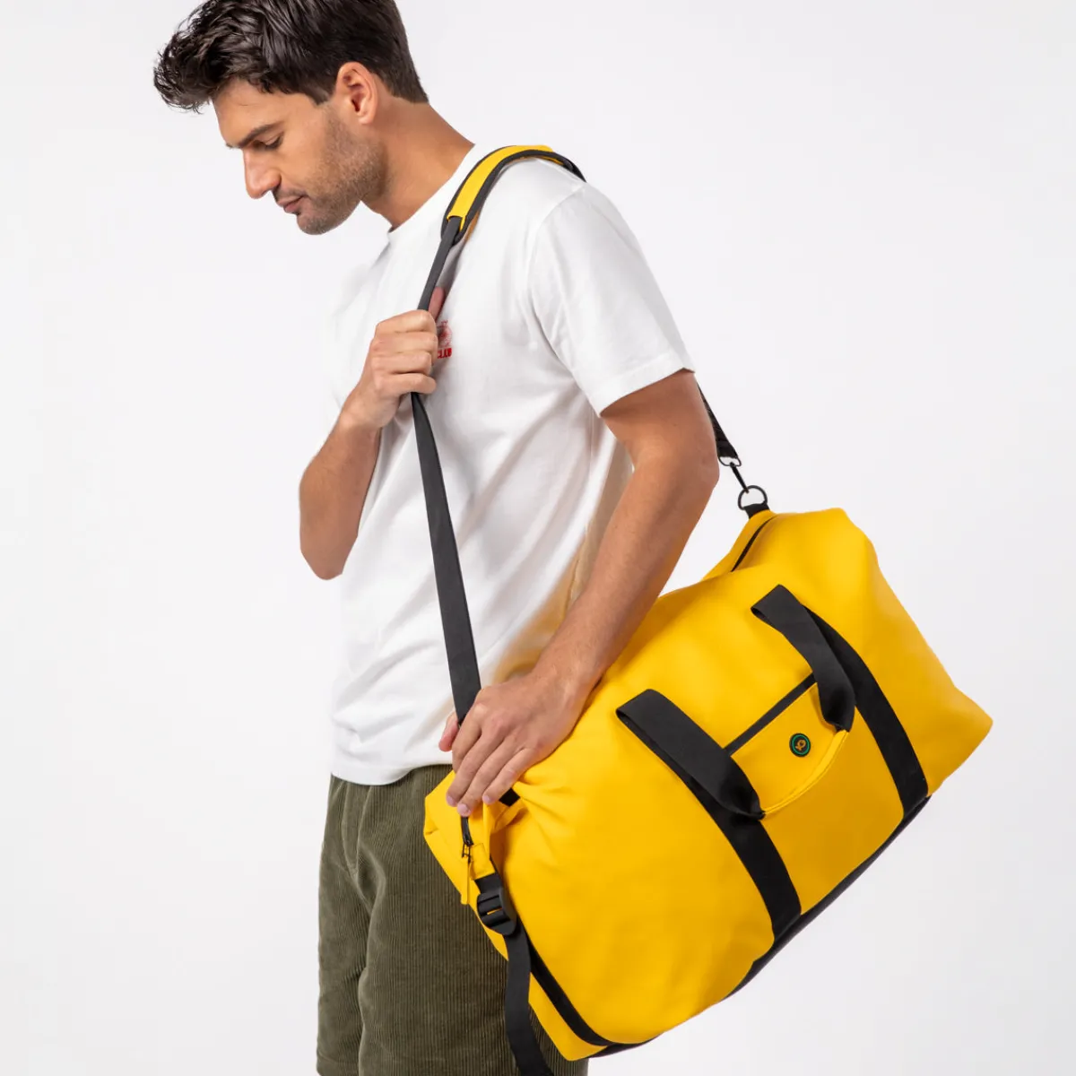 sac_de_voyage_dufflebag_l_jaune_3.webp BILLYBELT Sac de voyage duffle-bag 37L> Sacs De Voyage