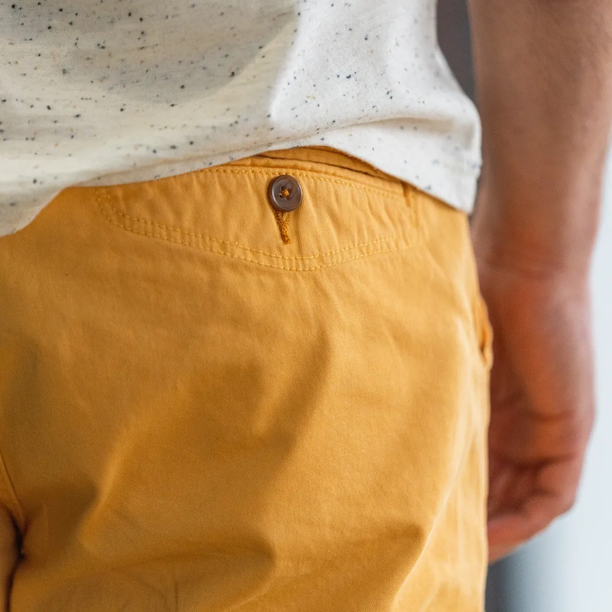 short_en__coton_biologique_first_horizon__ocre_4.webp BILLYBELT Short en 100% coton biologique First horizon –> Shorts