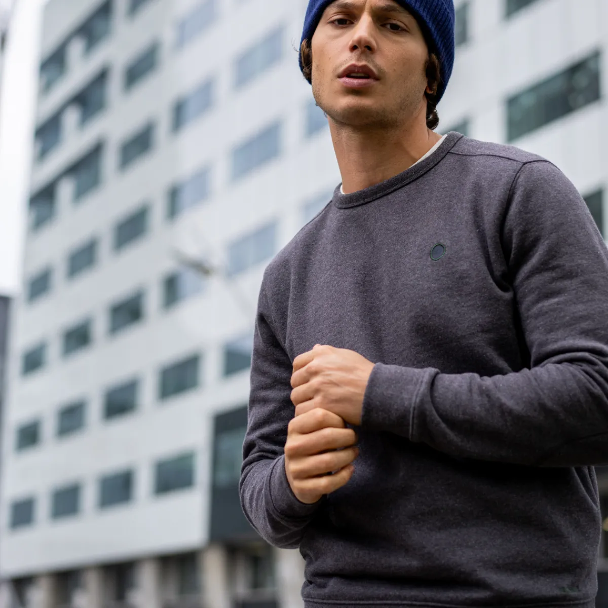 sweatshirt_en__coton_biologique_backpacker__gris_fonc_chin_0.webp BILLYBELT Sweatshirt en 100% coton biologique Backpacker - chiné> Sweatshirts