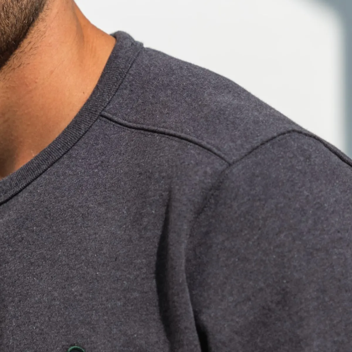 sweatshirt_en__coton_biologique_backpacker__gris_fonc_chin_4.webp BILLYBELT Sweatshirt en 100% coton biologique Backpacker - chiné> Sweatshirts