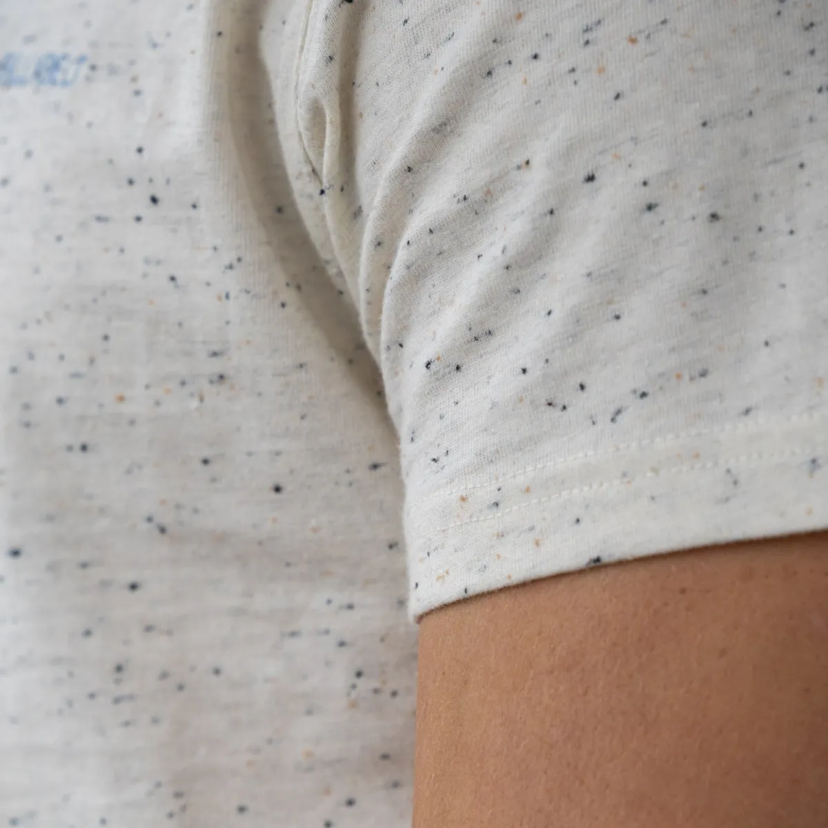 tshirt_en__coton_biologique_authentique__mouchet_beige_3.webp BILLYBELT T-shirt en 100% coton biologique Authentique -> T-Shirts