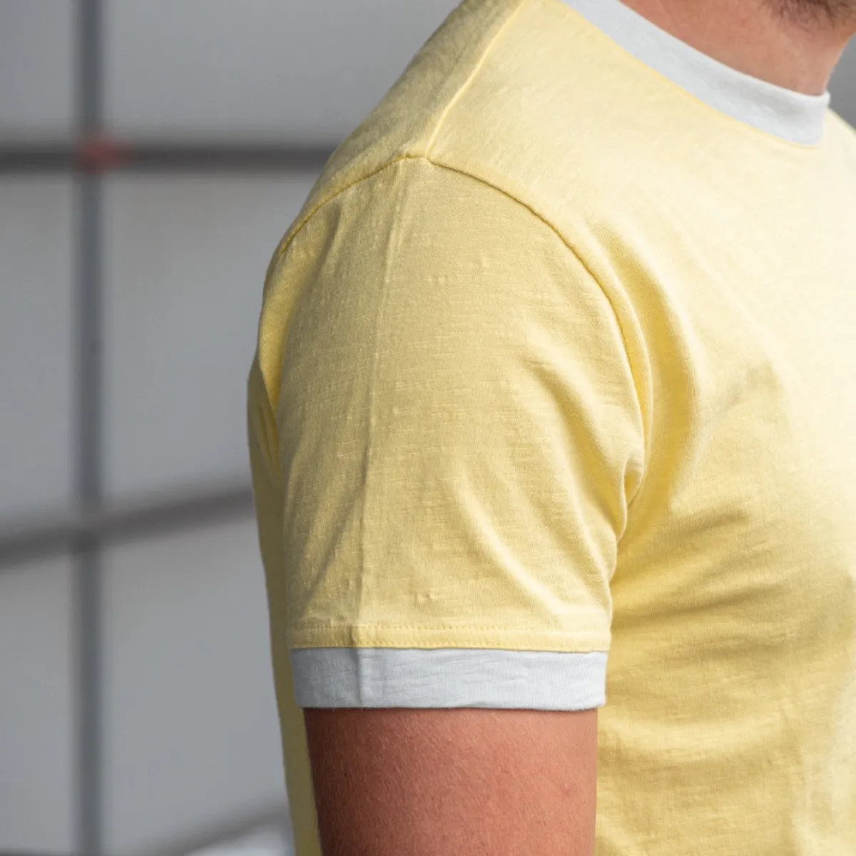 tshirt_en_coton_biologique_flamm__jaune_4.webp BILLYBELT T-shirt en coton biologique flammé -> T-Shirts