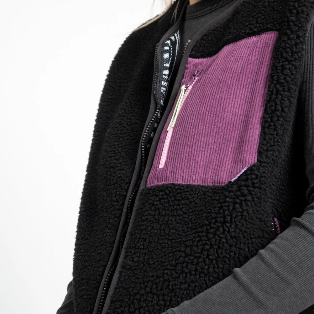 veste_sherpa_femme_zippe_sans_manches_noir_3.webp BILLYBELT Veste sherpa femme zippée sans manches Noir>Femme Vestes En Sherpa Femme